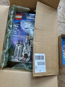 LEGO #71040 Disney Castle retired rare & Lego 71012 Disney minifigures series 1