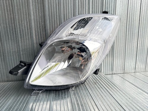 FAROS TOYOTA YARIS 2006 - 2009 MANO IZQUIERDA TOTALMENTE NUEVOS (DAÑOS EN EL SOPORTE) - Imagen 2 de 5