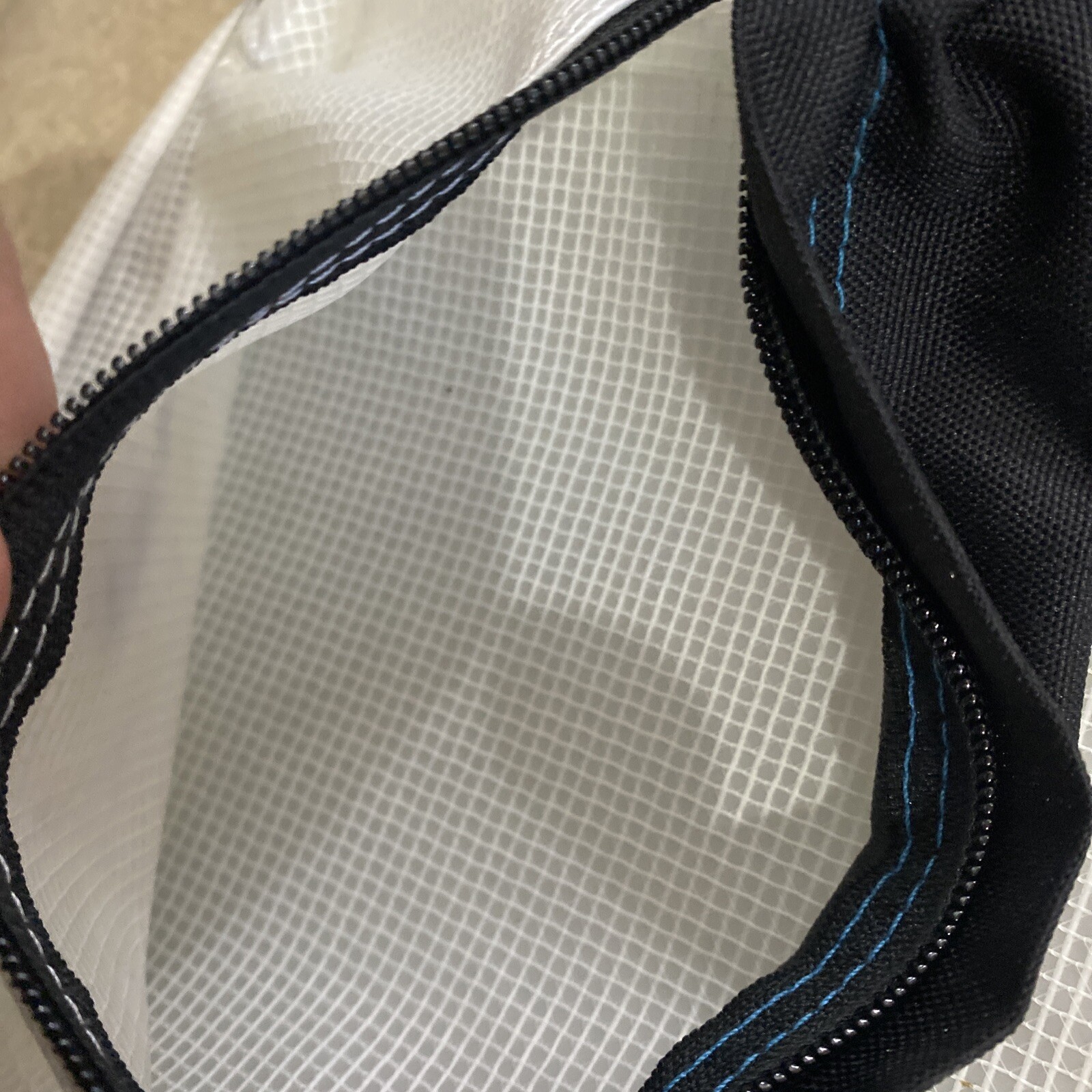 Vans Thread It mini Backpack Clear Super cute! - image 4