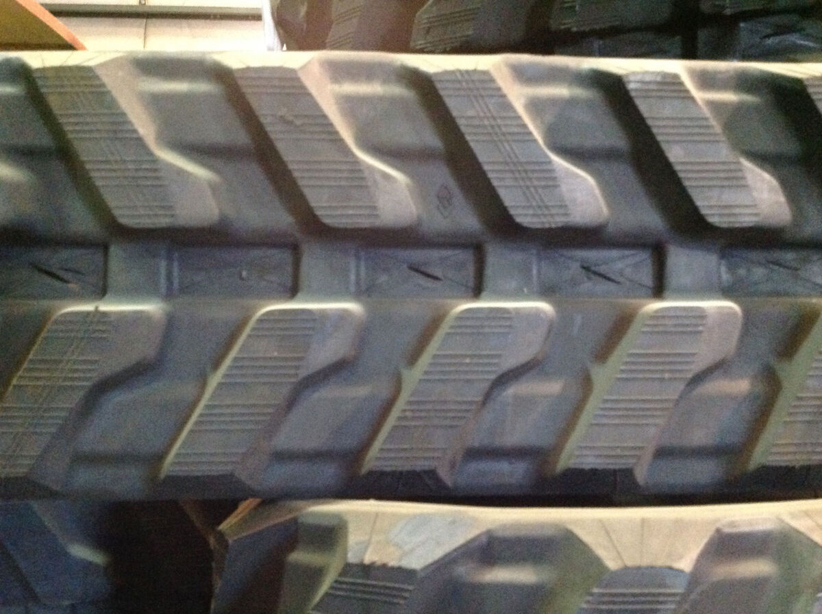 2-Tracks) HITACHI Rubber Track EX-17U ZX-17U-2 230x96x35 2-Tracks) HITACHI Rubber Track EX-17U ZX-17U-2 230x96x35