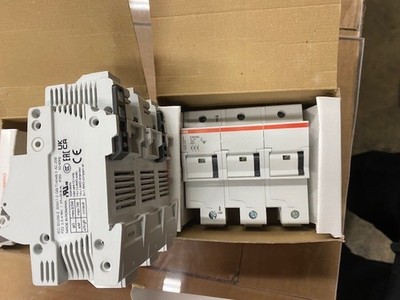 FUSE HOLDER, 125A, E90, 22X58mm, 3-POLE FUSE HOLDER, ABB 