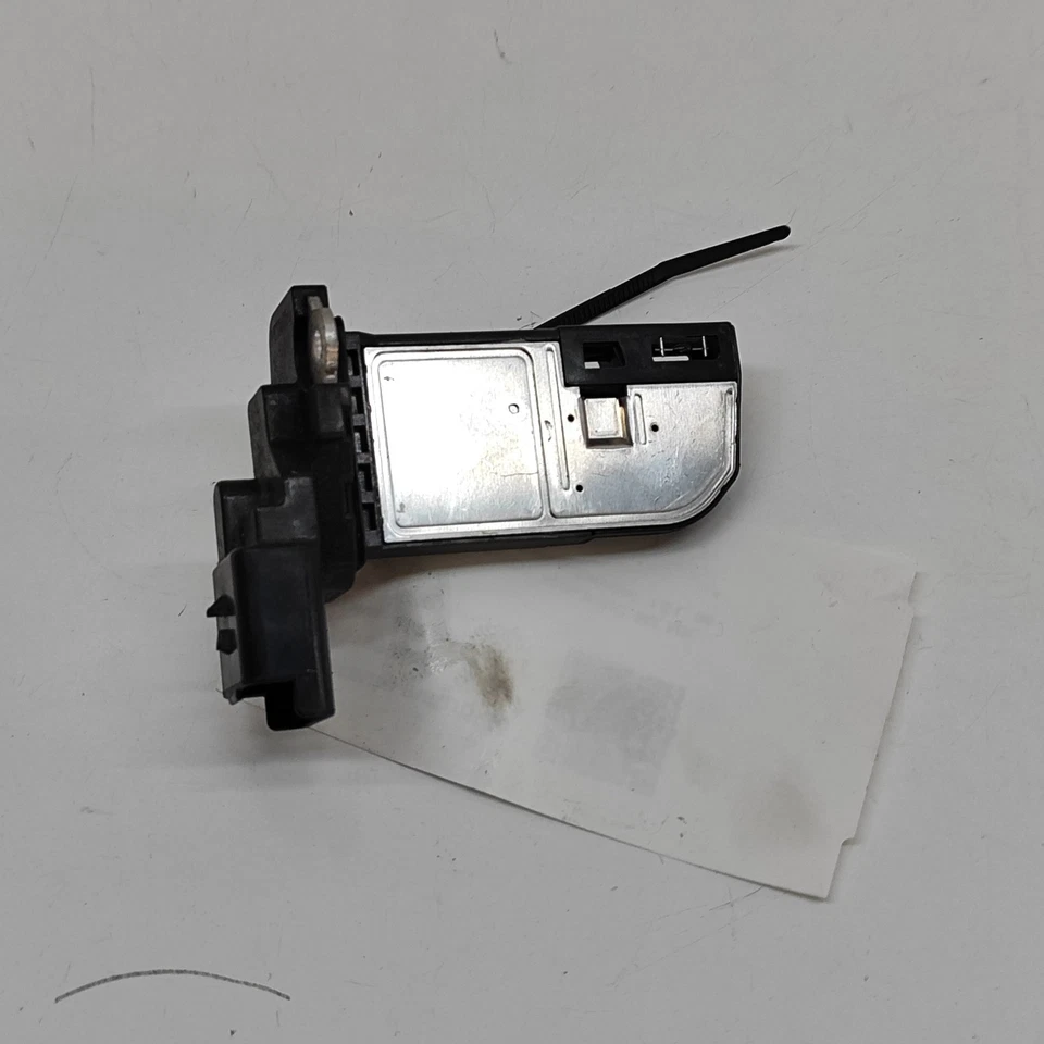 PEUGEOT 5008 MK2 P87 Mass Air Flow Sensor MAF 9677093080 1.5 Diesel 96kW 2023 - Image 3 of 4