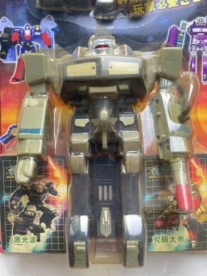 Vintage Transformers, Soundwave, carded, 1990s