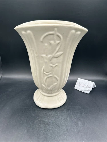 VTG Shawnee 10” Ribbed Art Deco Cat Tails Glazed Pottery Vase