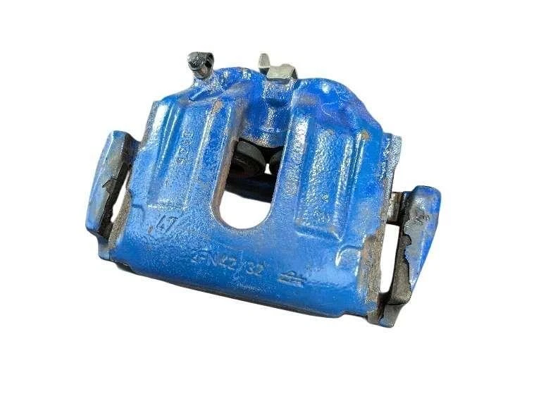 2004 --- Volkswagen Golf R32 -- Pinza de freno delantera derecha pasajero azul 1J0615124E Foto 3 de 4