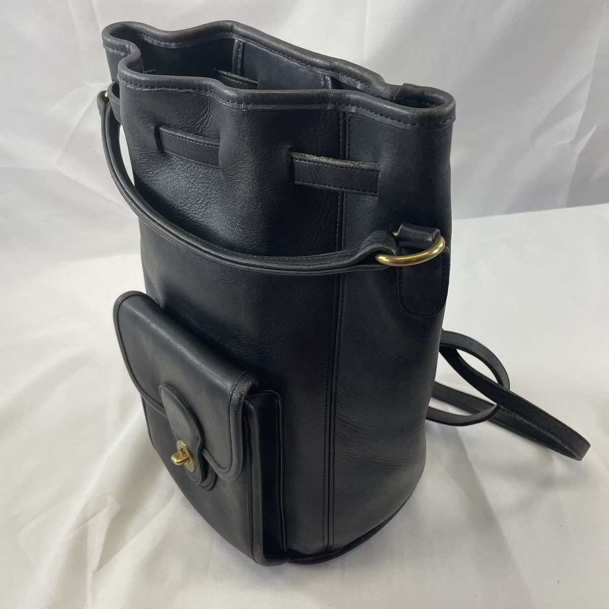 Vintage COACH Black Leather Sling Daypack Backpack G6C-9992