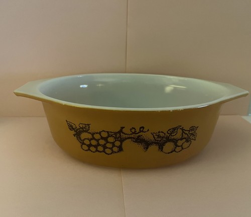 Vintage Pyrex 043 Oval Casserole Dish NO Lid 1 1/2 Qt Light Brown With Fruit - Picture 3 of 5
