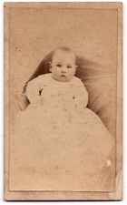 ANTIQUE CDV CIRCA 1870s E.S. HALL CUTE BABY IN WHITE DRESS HOOPESTOWN ILLINOIS