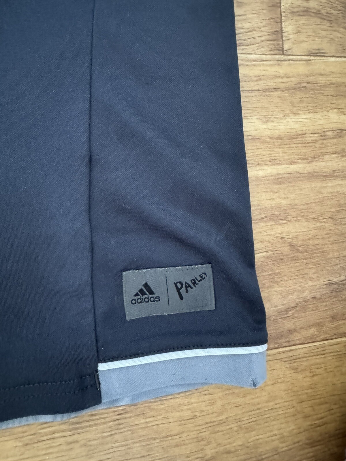 Manchester United Training football shirt 2016 - 2017 Jersey Adidas Size L thumbnail 5