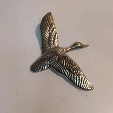 VINTAGE  BRASS FLYING DUCK/GOOSE FIREPLACE FLUE DAMPER PULL/HANGER/CLOSER/HOOK