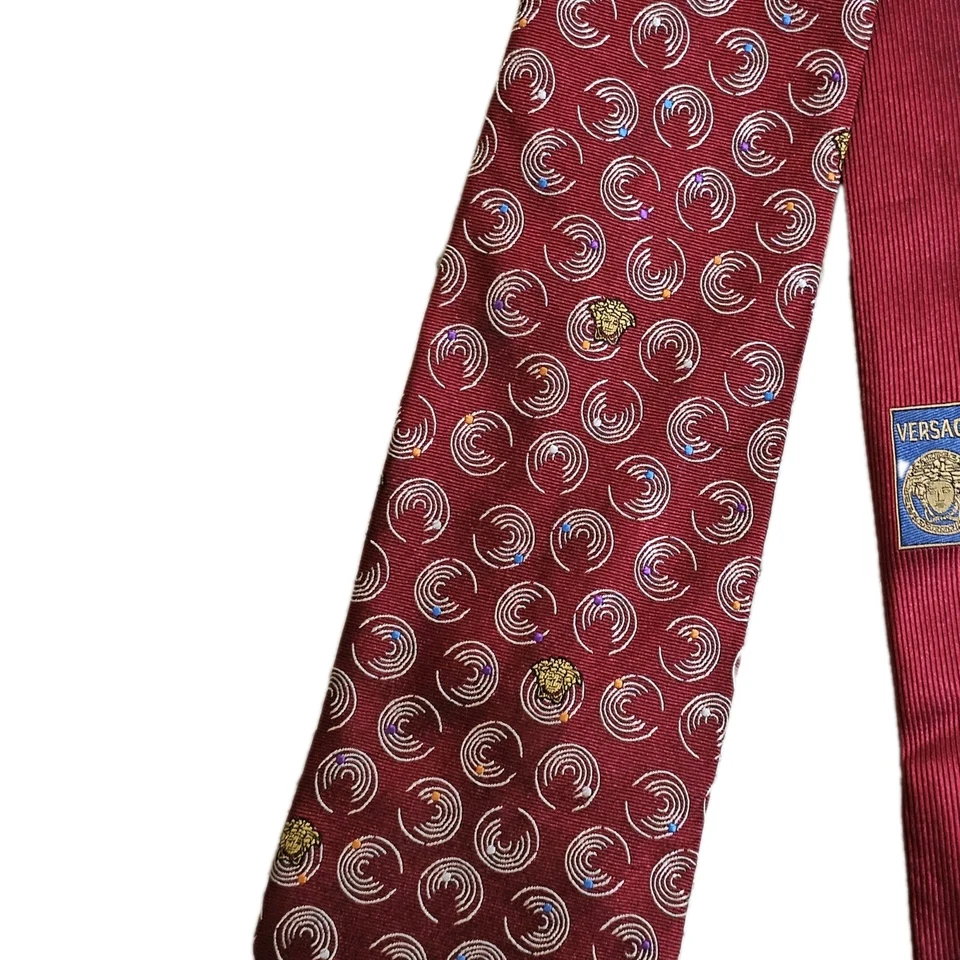 Corbata de Seda Gianni Versace Roja Logo Medusa Patrón Orbital Hecha en Italia 60"x3.75" Foto 3 de 4