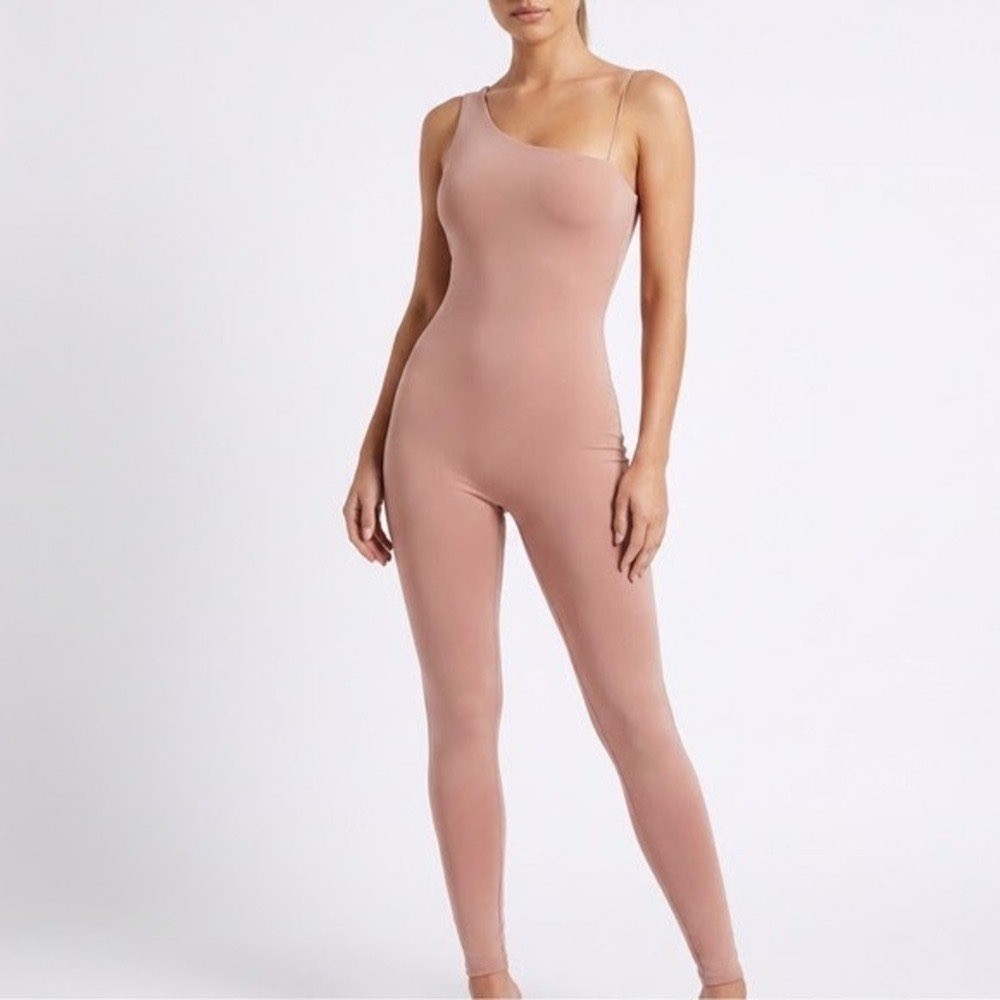 Naked Wardrobe Coco Ribbed One Shoulder Jumpsuit Brown Size M