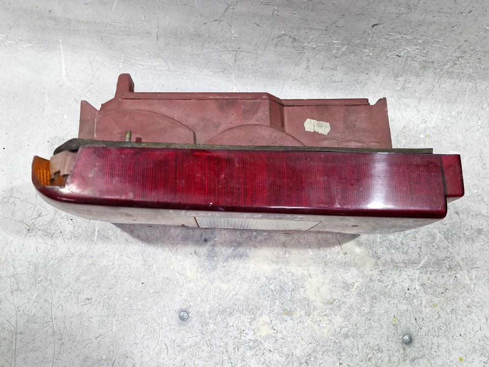 E11023403 RÜCKLEUCHTE AUßEN LINKS / 59417 FÜR AUSTIN MONTEGO XE 1.3 - Bild 2 von 4
