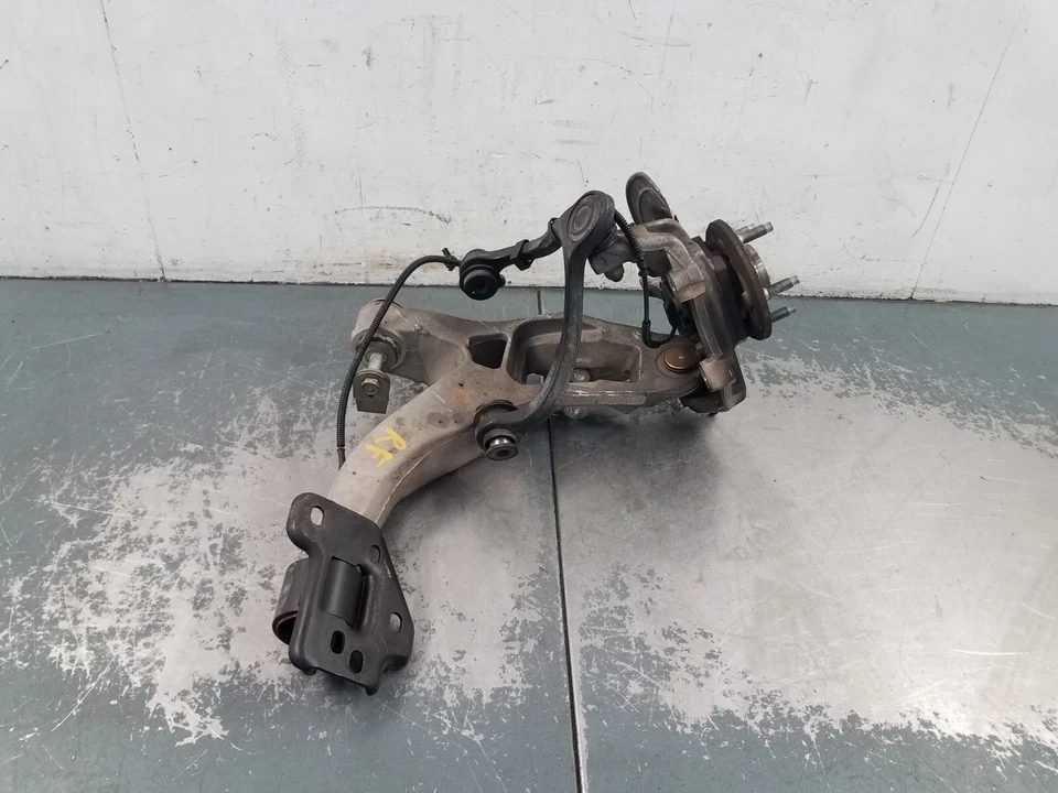 2004 年 Grand Marquis / Crown Vic Vic Victoria 右前轮毂指关节臂 #3420 E1 — 第 2/4 张图片