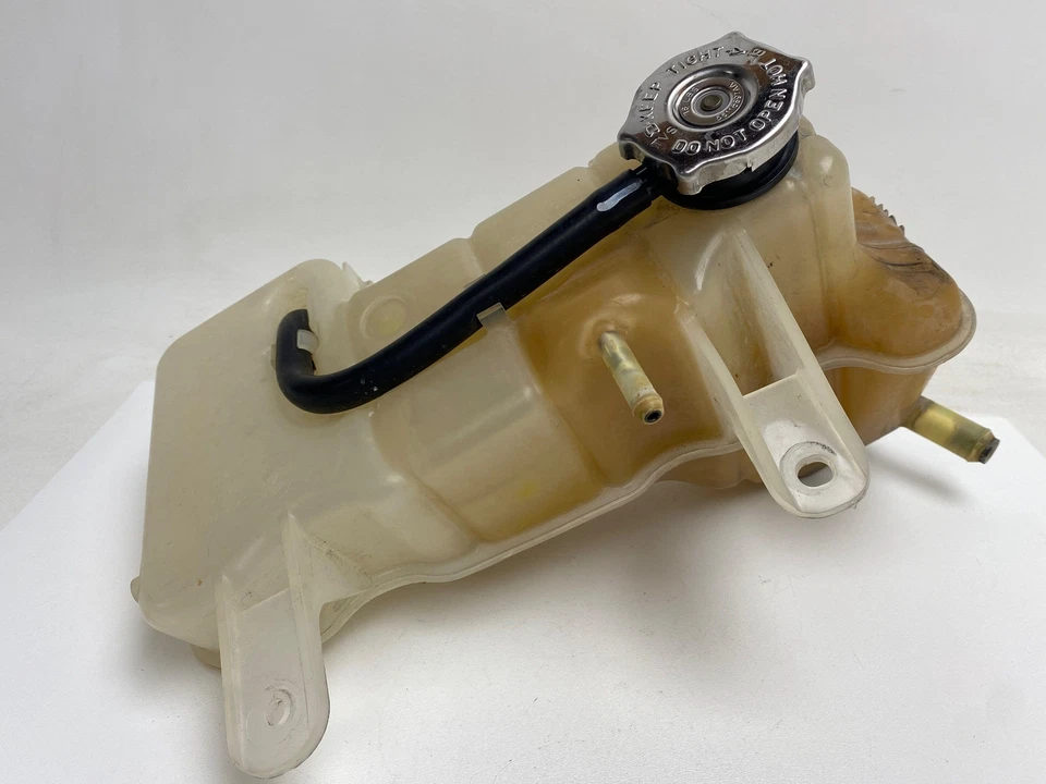 Botella de recuperación de refrigerante del motor 04596466AF compatible con Dodge Charger 2006-2010 3,5 L Foto 3 de 4