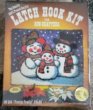 🔴 Vintage Rug Crafters Latch Hook Kit Frosty’s Family 1980 French Acrylic 24x30