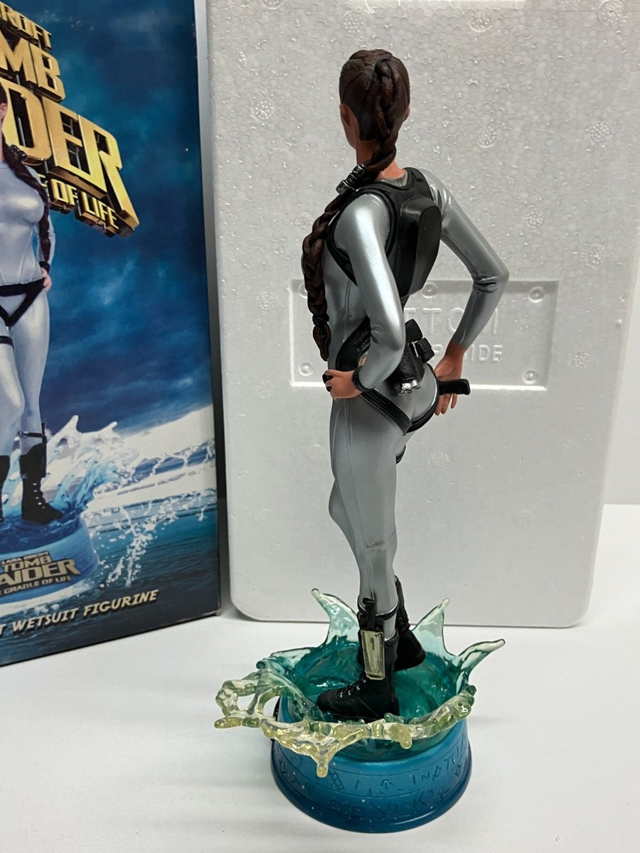 TOMB RAIDER Lara Croft Wetsuit Limited Edition Figurine SOTA