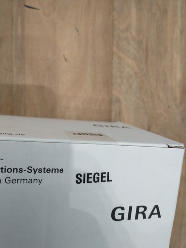Gira 2122 00 Power supply 320 mA with integrated choke for Gira One and KNX - Picture 3 of 3