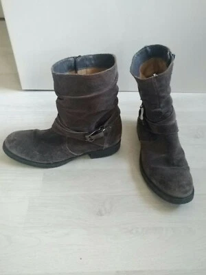 Bottines Daim Grises T36 très bon état - Photo 1/2