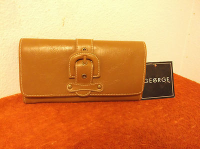 BRAND NEW LADY'S GEORGE FAUX LEATHER TAN WALLET