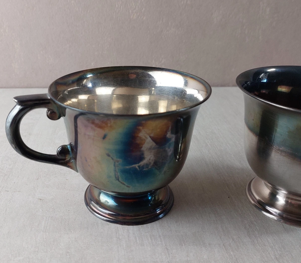 Lot de 2 anciennes grandes tasses à petit déjeuner, en métal argenté, Deetjen