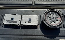 Alpine Audio Monoblock And Amp + 10in Kicker Compr Subwoofer Package