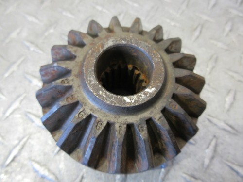 MERCRUISER BRAVO ONE 1 GEAR SET UPPER GEARS - Picture 11 of 17