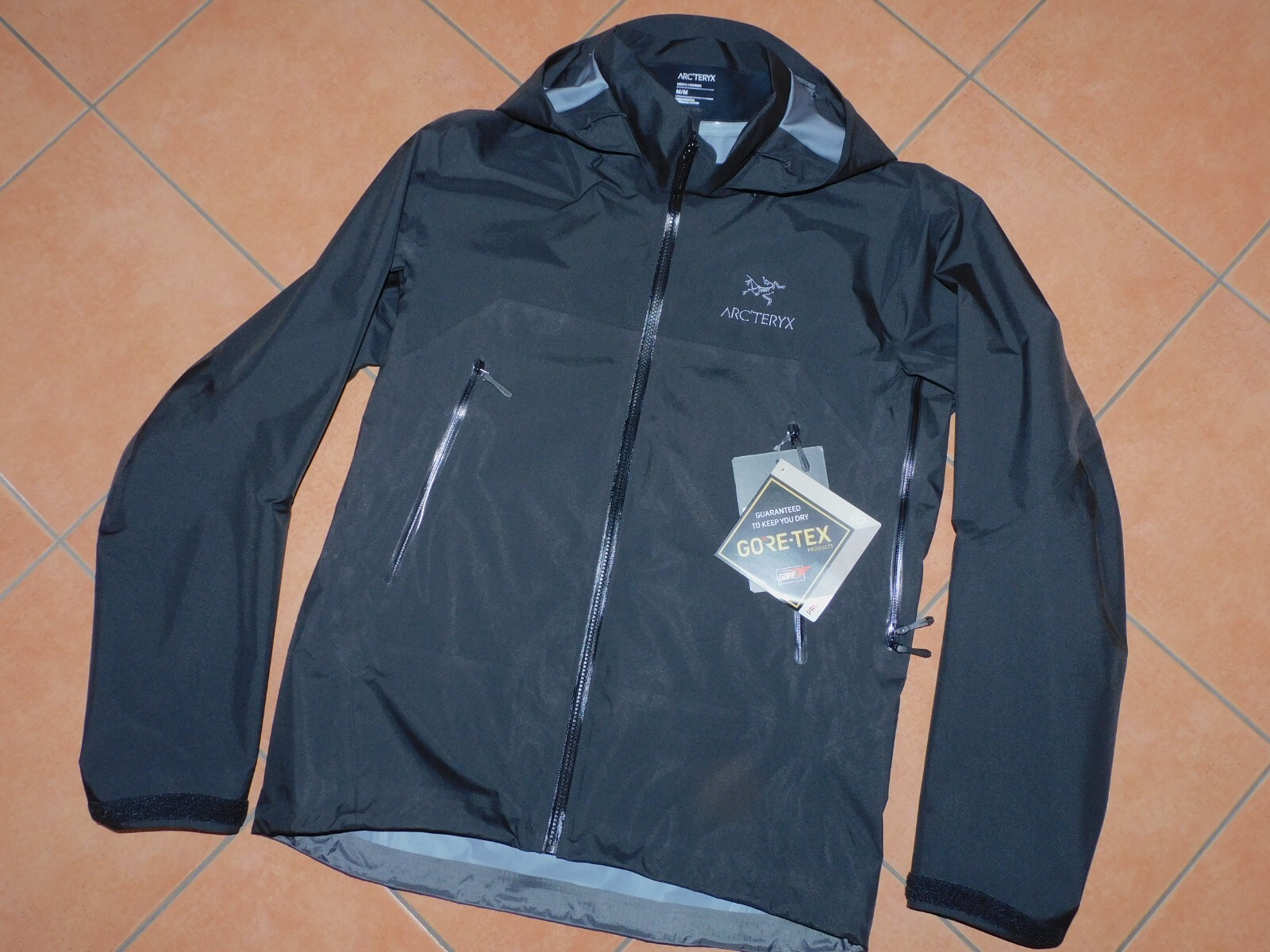 ARC'TERYX BETA AR black goretex jacket men medium hardshell