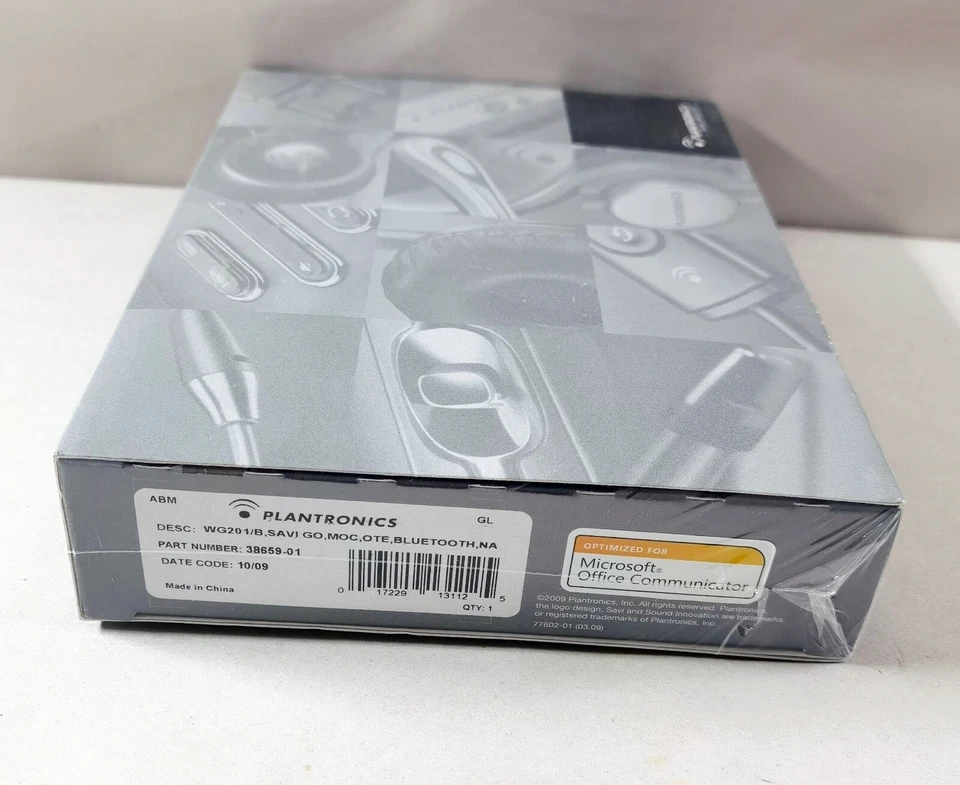 Plantronics WG201/B Voyager Pro UC Black Ear-Hook Headset for Microsoft MOC Lync - Image 2 of 4