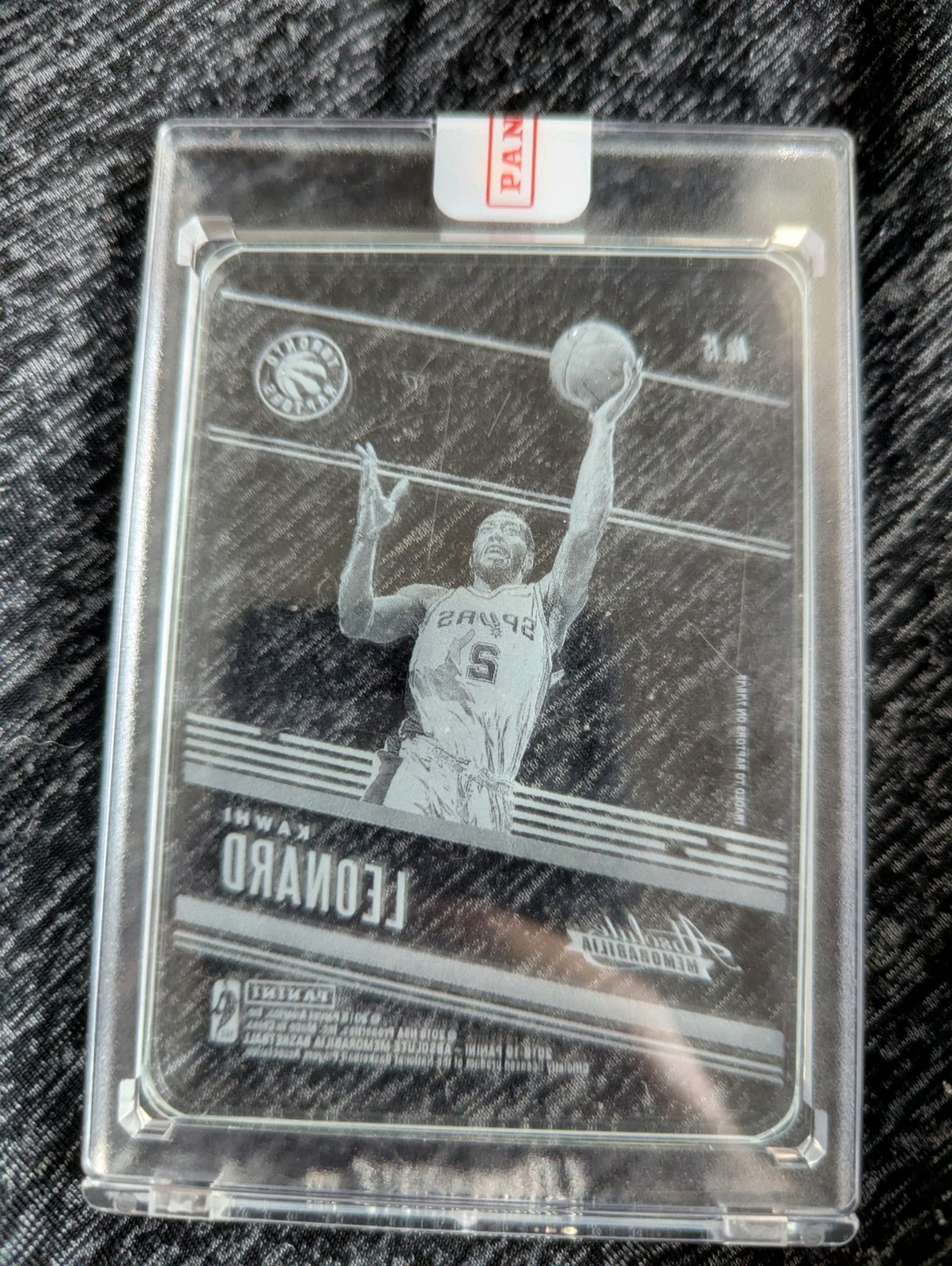 2018-19 Panini Absolute Memorabilia Glass Kawhi Leonard #15🔥