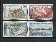 Timbres Neuf : Série n° 1582 à 1585 - Série Touristique - Neuf**  1969
