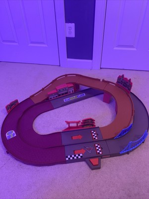 Fisher Price Shake N Go Disney Pixar Cars 2 World Grand Prix Track Ebay