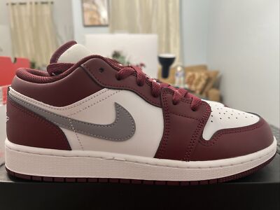 Nike Air Jordan Low GS Cherrywood Red Grey 553560-615 Size 7Y