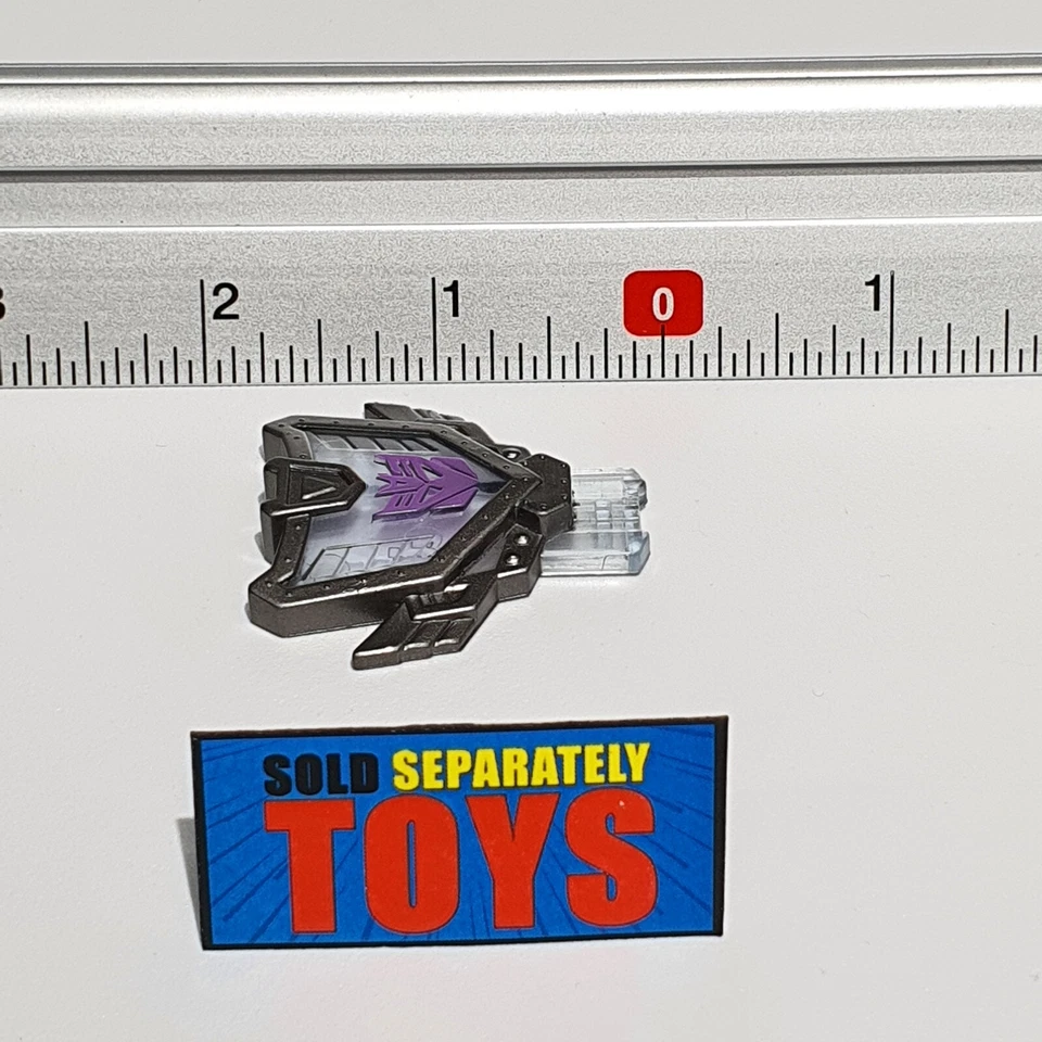 Transformers Cybertron Megatron DECEPTICON LEADER CYBER KEY LH7D purple black - Image 2 of 4