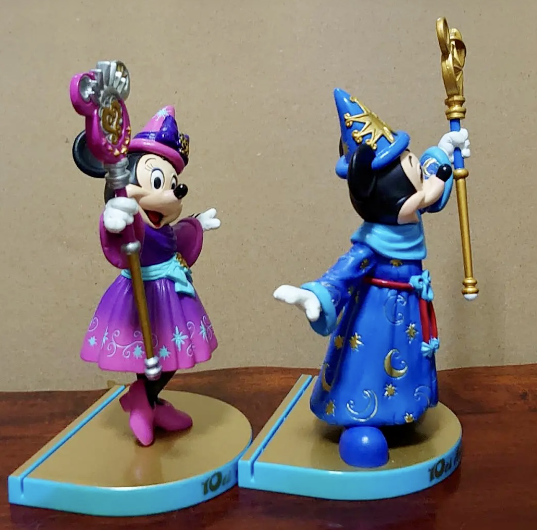 Disney Parks Mickey Mouse & Minnie Mouse Figure Soucerer Tokyo