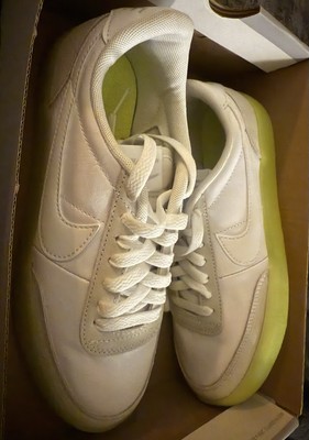 Nike KILLSHOT  2 WMNS size 8 white/volt/phothon