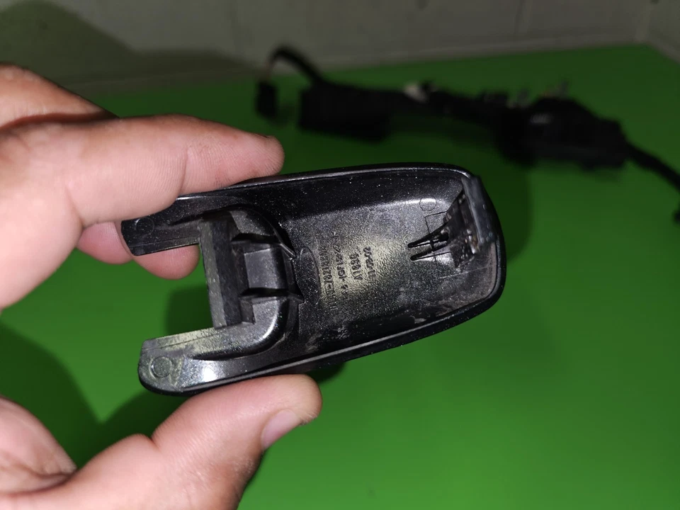 Manija de puerta delantera derecha Ford Explorer 2016 2017 con llave inteligente OEM usada Foto 4 de 4