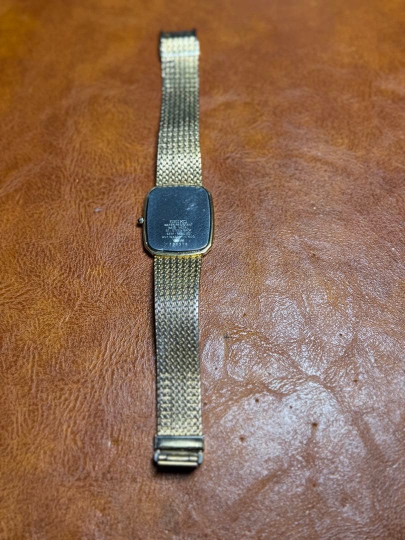 A179 SEIKO DOLCE Rectangular 90's - image 9