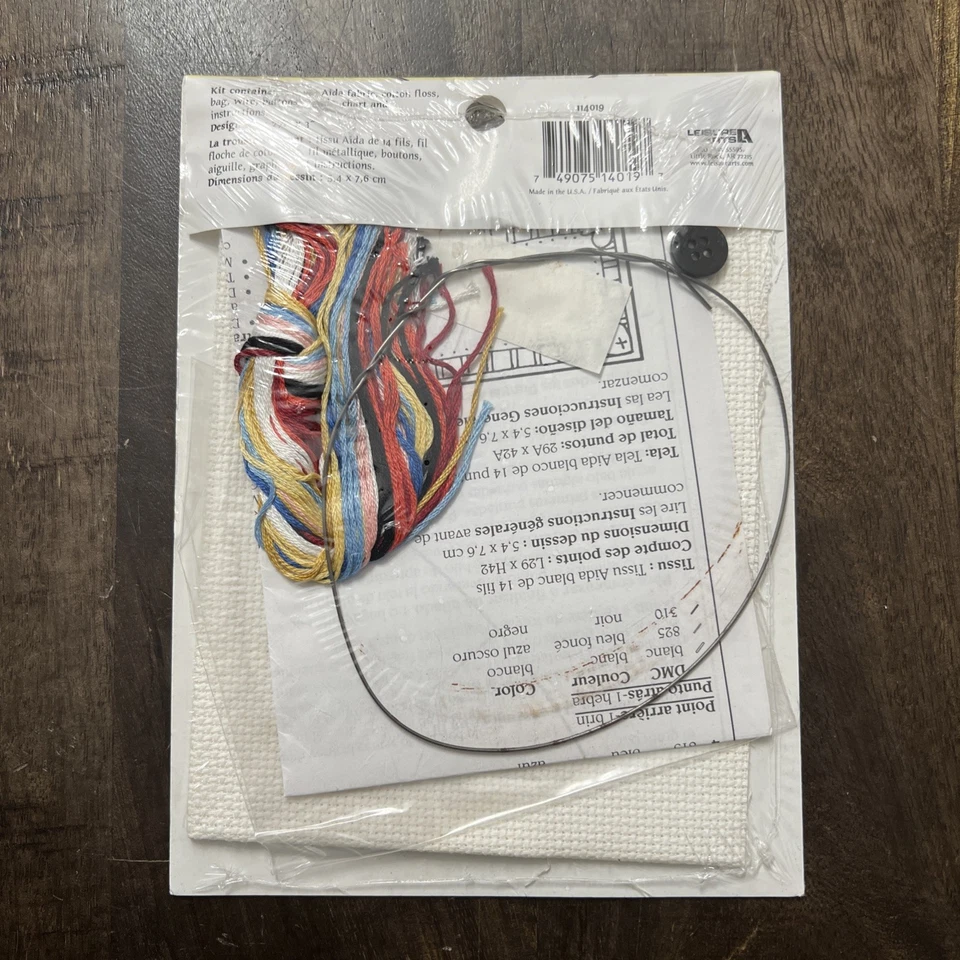 Artes de ocio "Bolsillo de regalo Anne Bear" Kit de punto de cruz Tamaño 3 1/2 x 5 1/2" Nuevo Foto 2 de 3