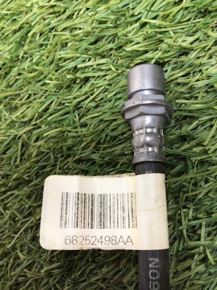 ✅ Freno manguera delantero derecho Dodge Challenger 2023 PN:68252498AA OEM Foto 2 de 4