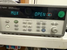 HP Agilent 34970A Data Acquisition Switch w/ 34901A 20 Channel Multiplexer
