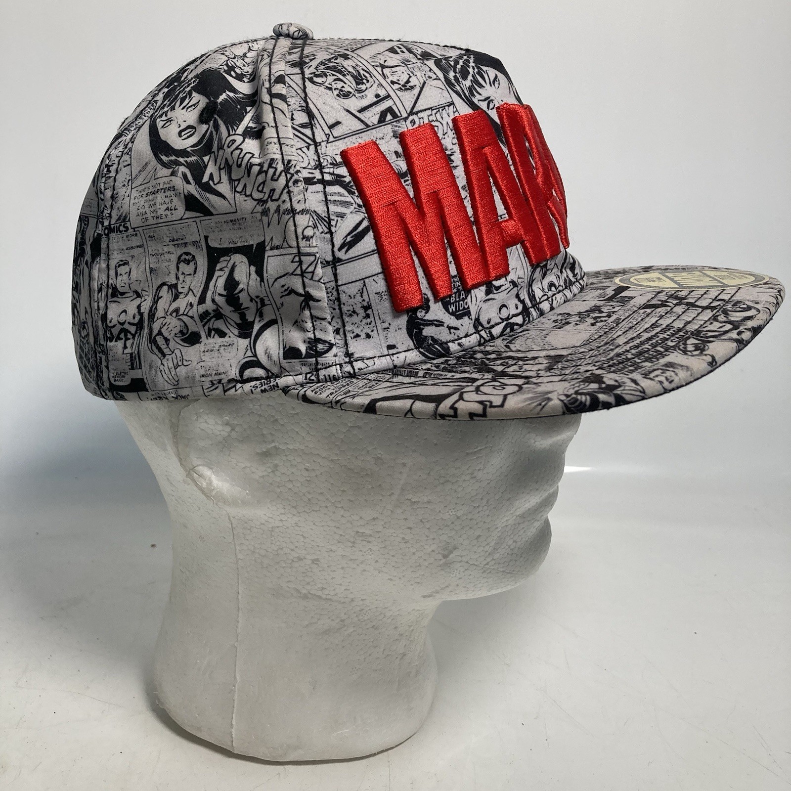 Marvel Logo & Comic Pattern Snapback Baseball Cap… - image 3