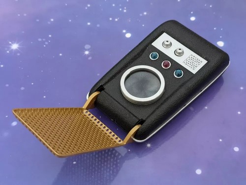 Star Trek Communicator Electronic Light & Sound Prop Toy Classic Original Series - Picture 11 of 13