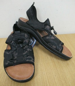 pavers fly flot slippers