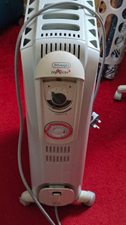 De'Longhi Dragon 3 Portable Oil Filled Radiator Heater White 3 Settings 230V