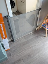 Baby Safety Gate Retractable Door Pet Dog Indoor Outdoor Stair Guard