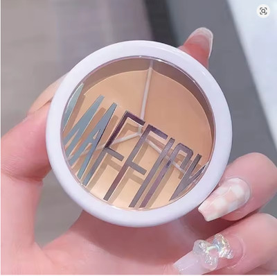 3-Farben Concealer Palette deckt professionell Augenringe um Augen und Gesicht ab
