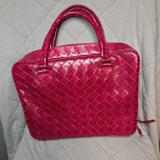 Cranberry Diamond Pattern Faux Leather Padded Makeup case.
