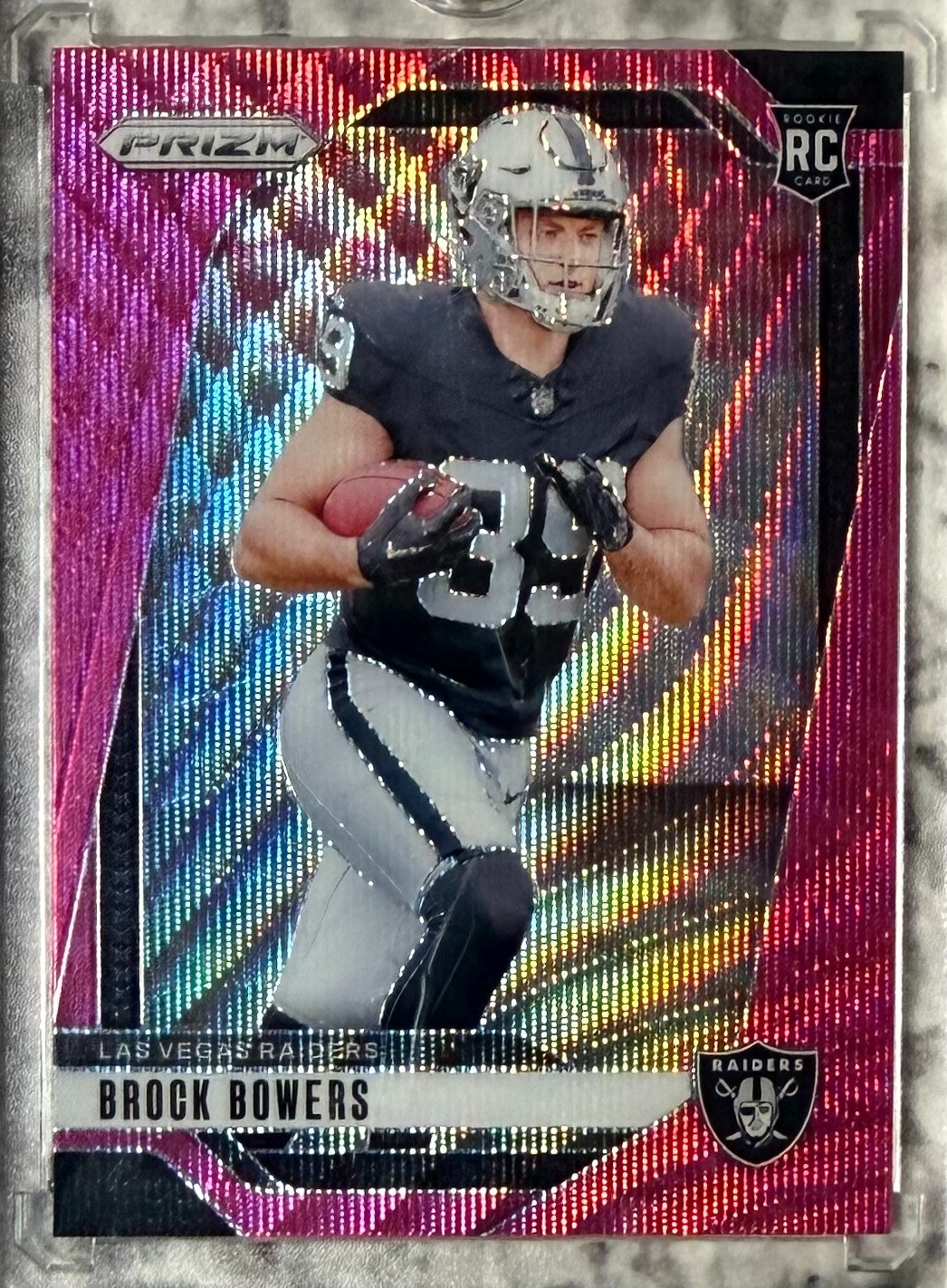 2024 Panini Prizm Rookies #315 Brock Bowers Pink Wave Prizm LV Raiders RC
