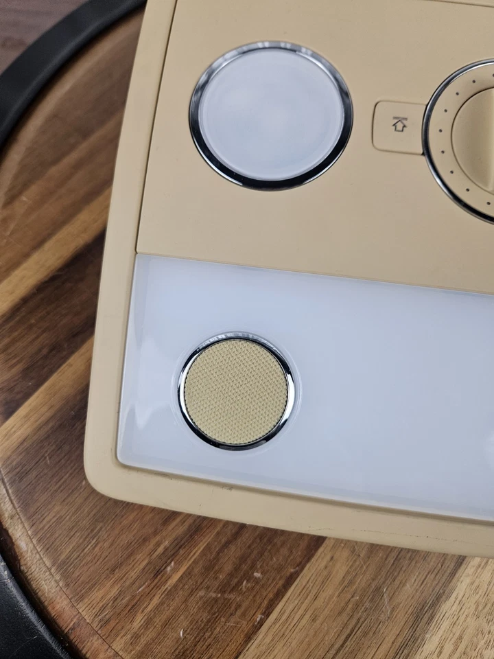 Luz de lectura VW PHAETON 2004-2006 - DOMO DELANTERO OEM BEIGE Foto 3 de 4